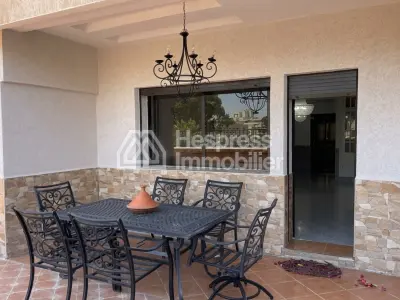 Appartement avec terrasse a louer quartier administratif surface 280m²