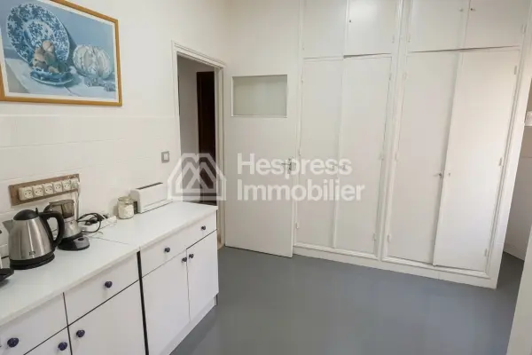 Apartment for sale in Tangier 200m² area, city center location