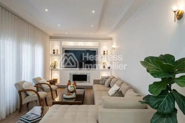 Exceptional apartment for rent, 360m², sea view with terraces