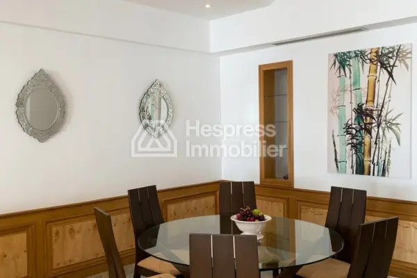 Beautiful apartment for rent – ​​Located in the Iberia district, in the center of Tangier – Area 304m²