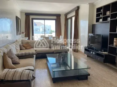 شقة مطلة على البحر للبيع في كاب سبارتيل، مساحتها 173 متر مربع طنجة رقم المرجع / vtaa46923