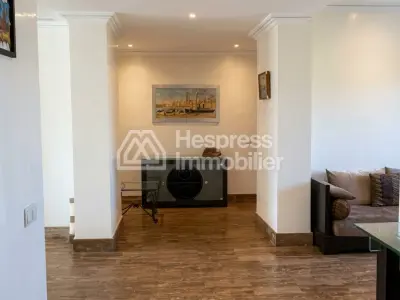 شقة مطلة على البحر للبيع في كاب سبارتيل، مساحتها 173 متر مربع طنجة رقم المرجع / vtaa46923