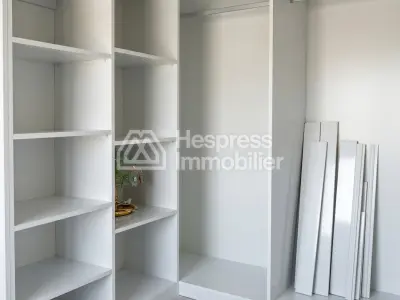 New villa for rent with garden and swimming pool, 580 m² surface area