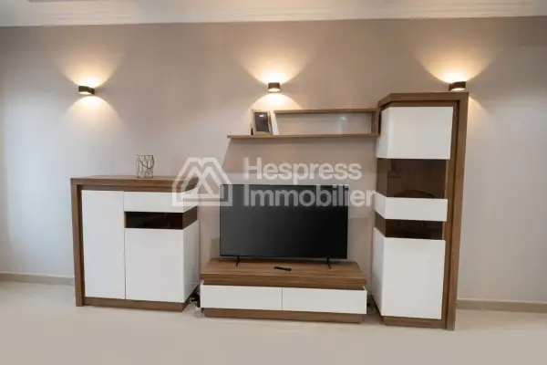 New apartment for rent in the Iberia district, 134 m² in size