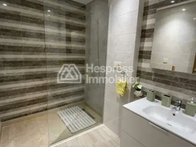 New apartment for rent in the Iberia district, 134 m² in size