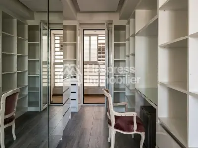 Apartment for rent, located in the Administratif district, 240m² area