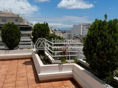 Apartment with terrace for rent, 235m², Iberia district