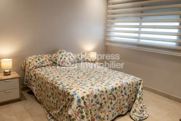 Apartment for rent in the Iberia district, 220 m²