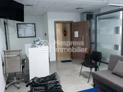 Office for rent in Tangier located in the Administratif district, 55 m², reference / ltaa926