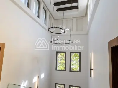 Villa a louer a Tangier surface 500m² situation golf