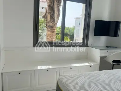 Villa a louer a Tangier surface 500m² situation golf
