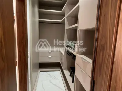 Villa a louer a Tangier surface 500m² situation golf