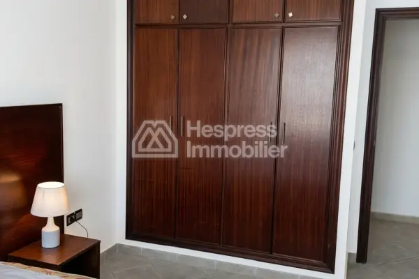 Apartment for rent with garage