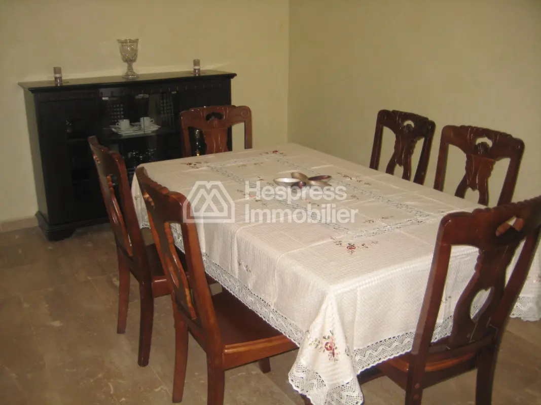 Furnished apartment for rent, steps from the marina