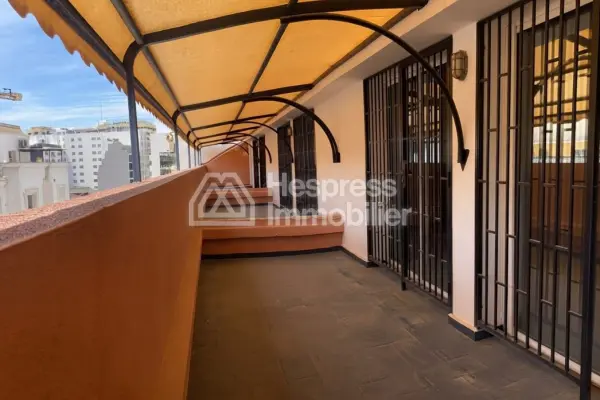 Très bel immeuble à vendre, racine, casablanca