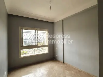 South-facing apartment for sale in Princesses