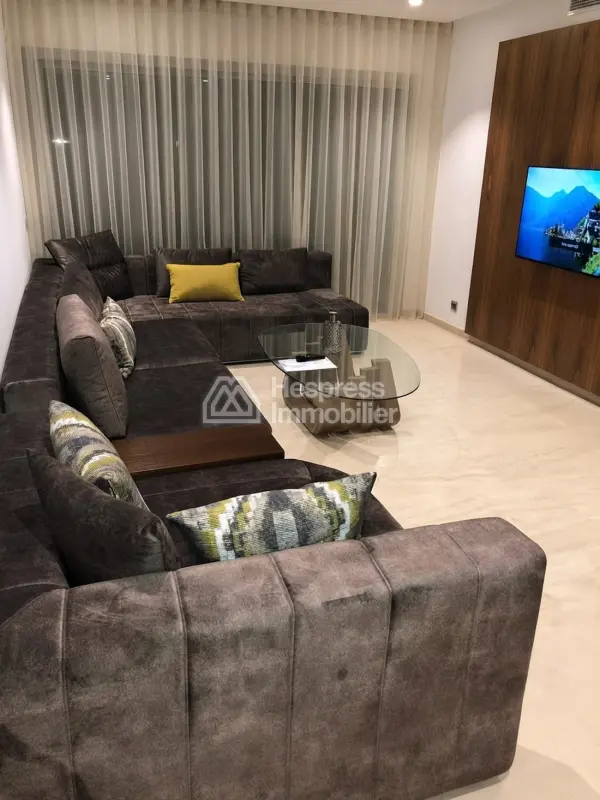 Très bel appartement MEUBLÉ à louer CFC