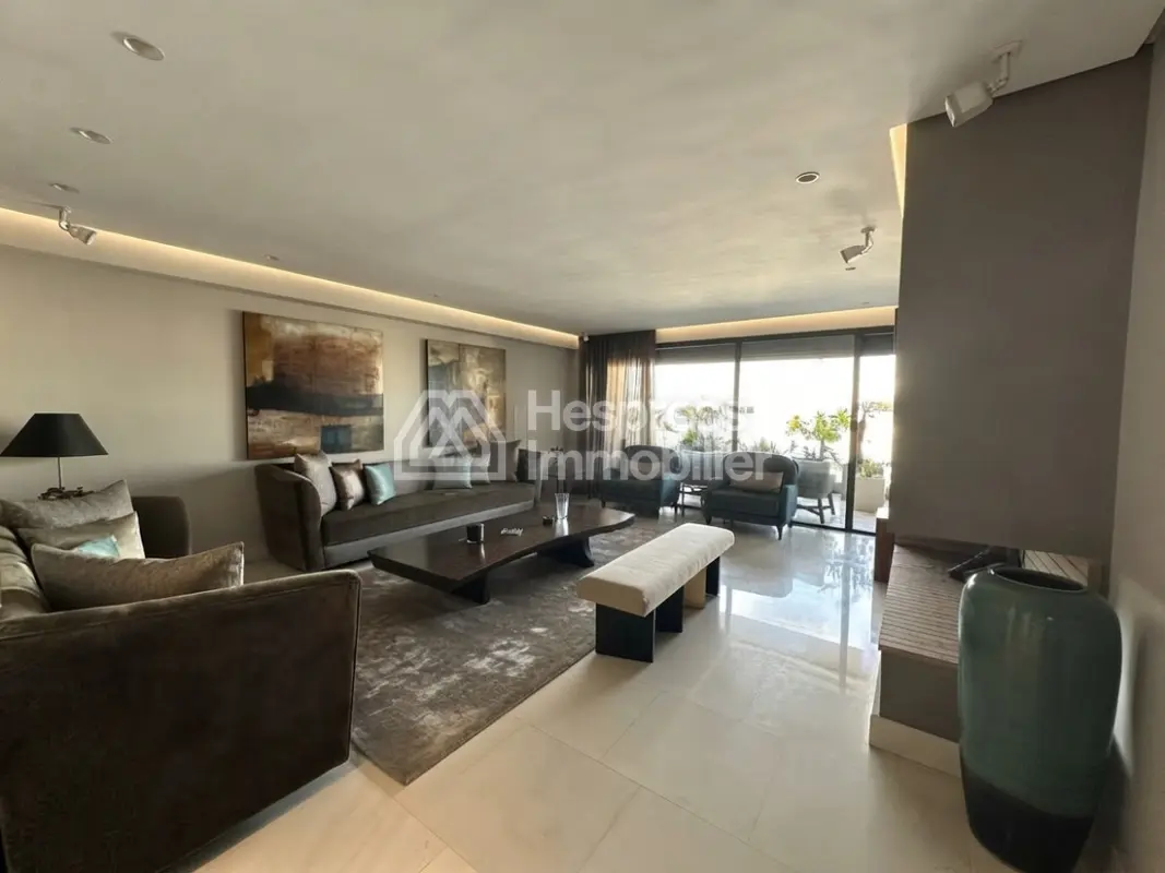 Superbe appartement penthouse à vendre à racine