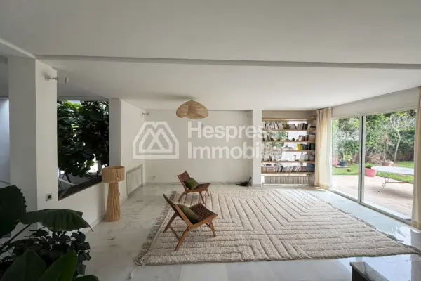 Magnifique villa à louer vide à ain diab