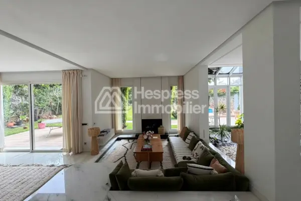 Magnifique villa à louer vide à ain diab