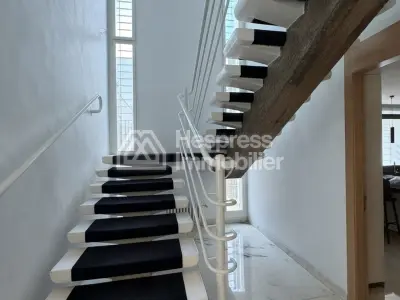Beautiful unfurnished villa for rent in Aïn Diab