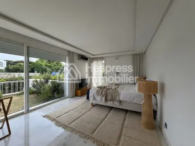 Beautiful unfurnished villa for rent in Aïn Diab