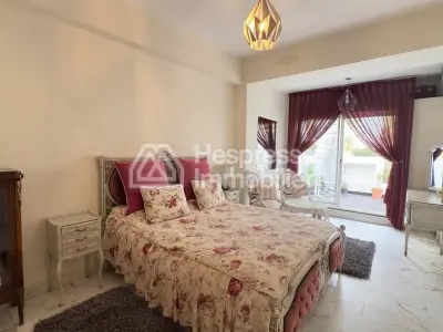 دوبلكس جميل للبيع عين الذئاب