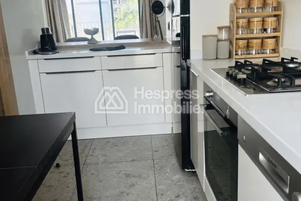 Bel appartement MEUBLÉ à louer à PALMIER