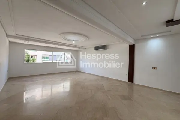 BEL Appartement à louer NEJMA à TANGER