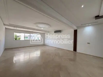 BEL Appartement à louer NEJMA à TANGER