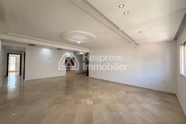 BEL Appartement à louer NEJMA à TANGER