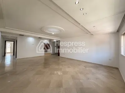 BEL Appartement à louer NEJMA à TANGER