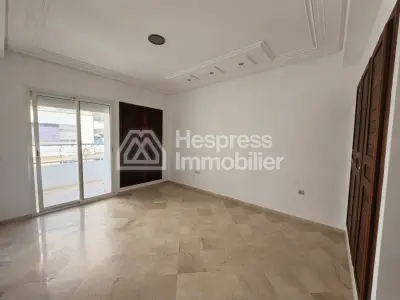 BEL Appartement à louer NEJMA à TANGER