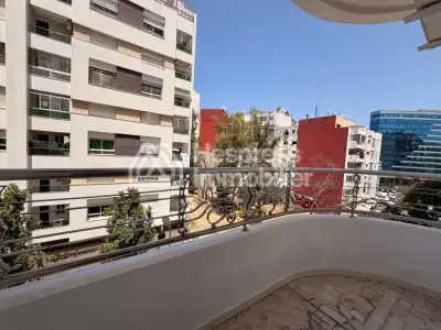 BEL Appartement à louer NEJMA à TANGER