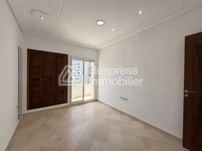 BEL Appartement à louer NEJMA à TANGER