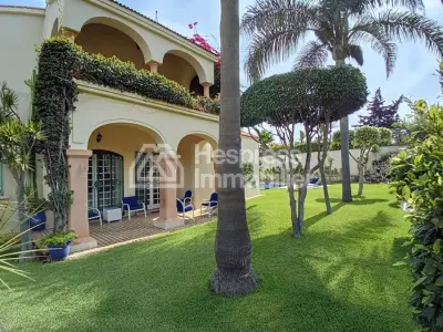 Stunning villa for sale on Californie