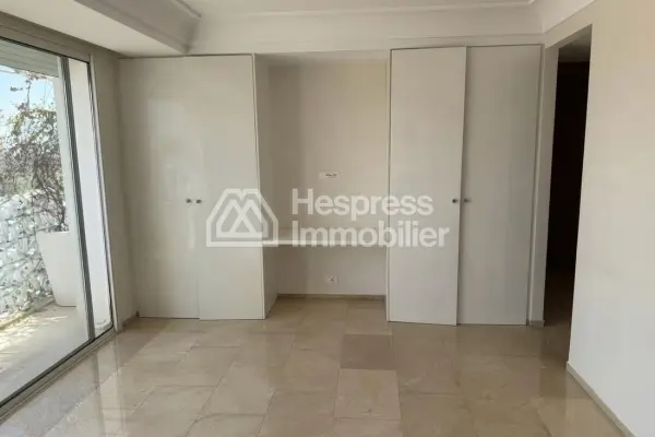 Luxurious apartment for rent, CFC green towers