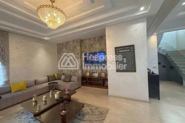 Beautiful villa for sale in Bouskoura