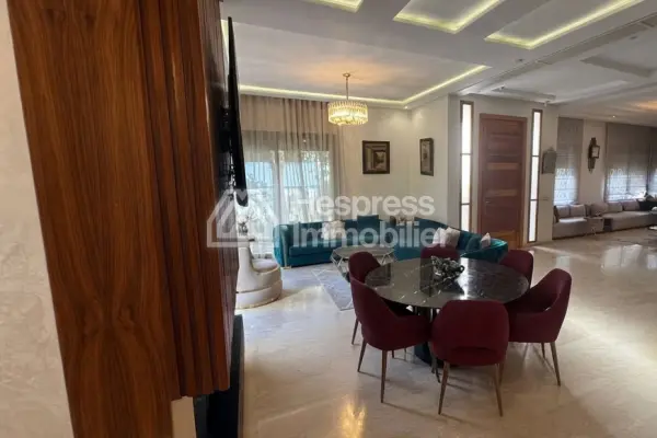 BELLE Villa à vendre à BOUSKOURA