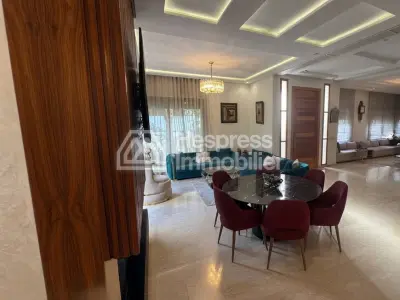 Beautiful villa for sale in Bouskoura