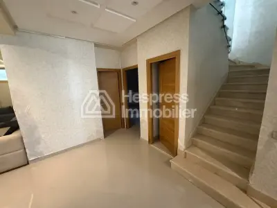Beautiful villa for sale in Bouskoura