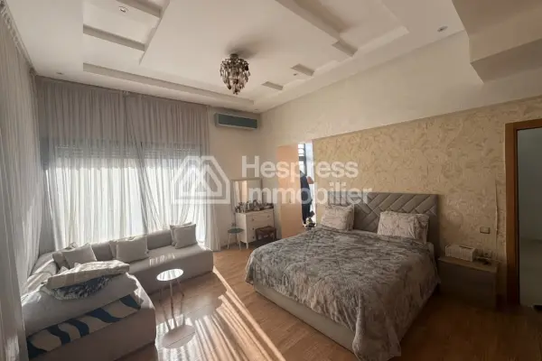BELLE Villa à vendre à BOUSKOURA