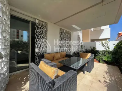 Beau STUDIO MEUBLÉ avec jardin privé à louer CFC