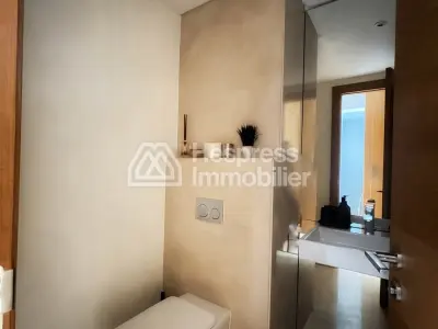 Beau STUDIO MEUBLÉ avec jardin privé à louer CFC