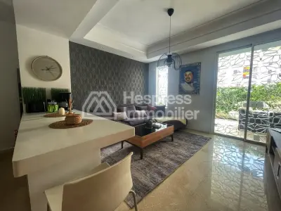 Beau STUDIO MEUBLÉ avec jardin privé à louer CFC