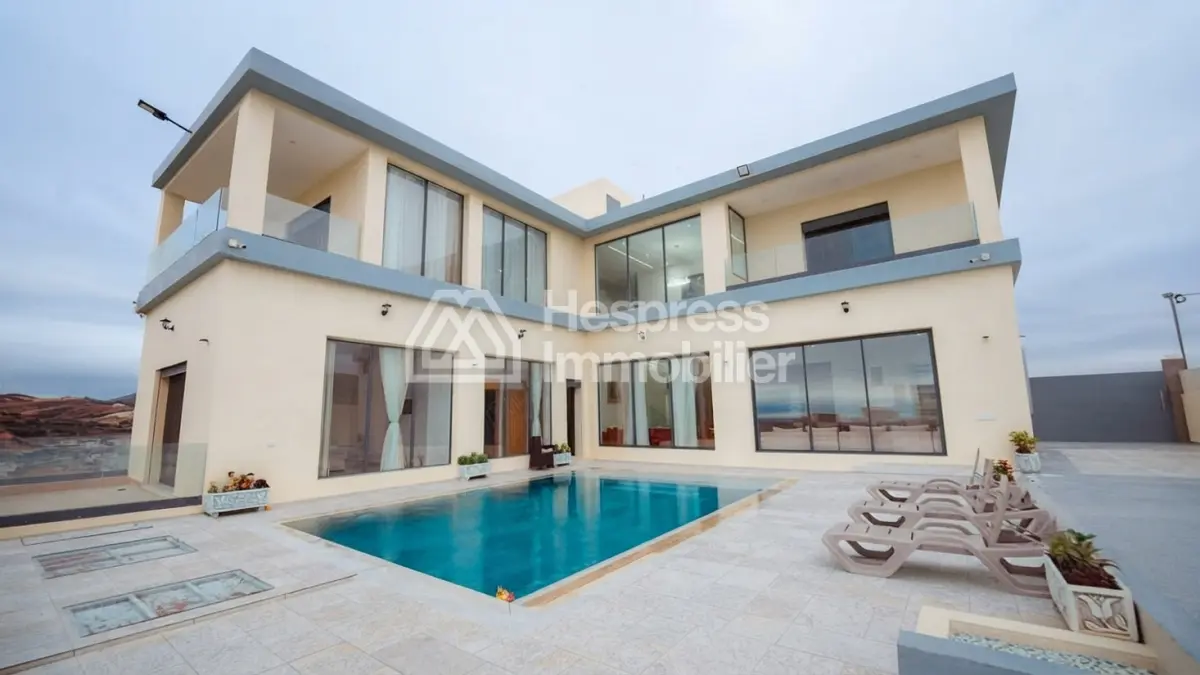 VIILA moderne à vendre TANGER OUED ALYEN