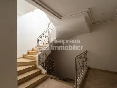 Beautiful apartment for sale, top floor, Maarif area