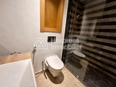 Bel appartement à vendre sur DAR BOUAZZA