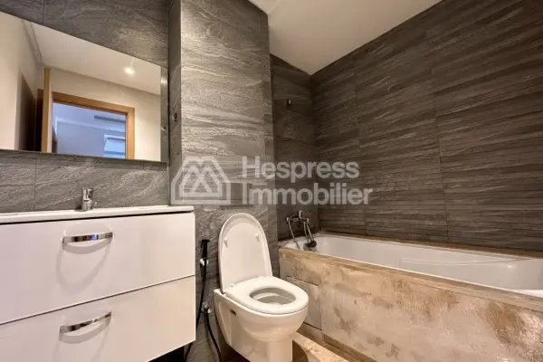 Bel appartement à vendre sur DAR BOUAZZA