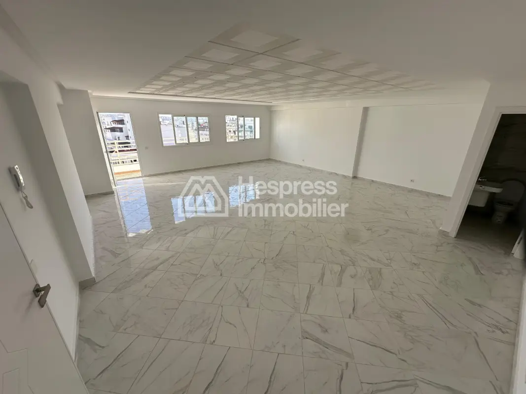 Plateau bureau à louer – Quartier Administratif, Tanger